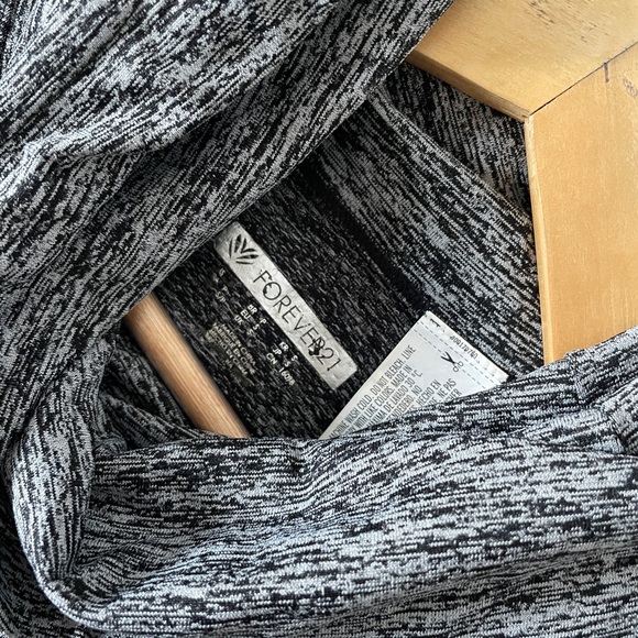 Forever 21 Active Turtle Neck Tee - Picture 3 of 12